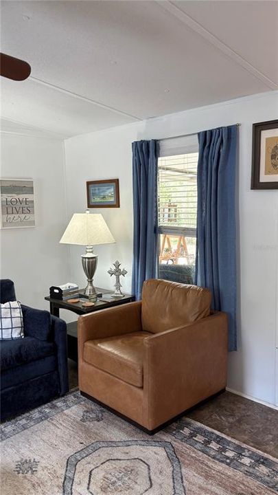 For Sale: $179,900 (3 beds, 2 baths, 1216 Square Feet)