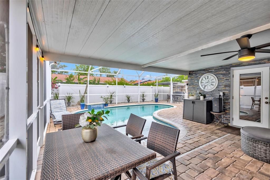 For Sale: $589,000 (3 beds, 2 baths, 1608 Square Feet)
