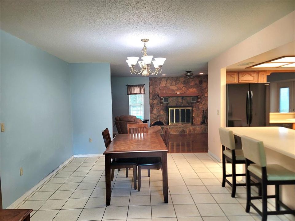 En Venta: $329,000 (3 camas, 2 baños, 1809 Pies cuadrados)