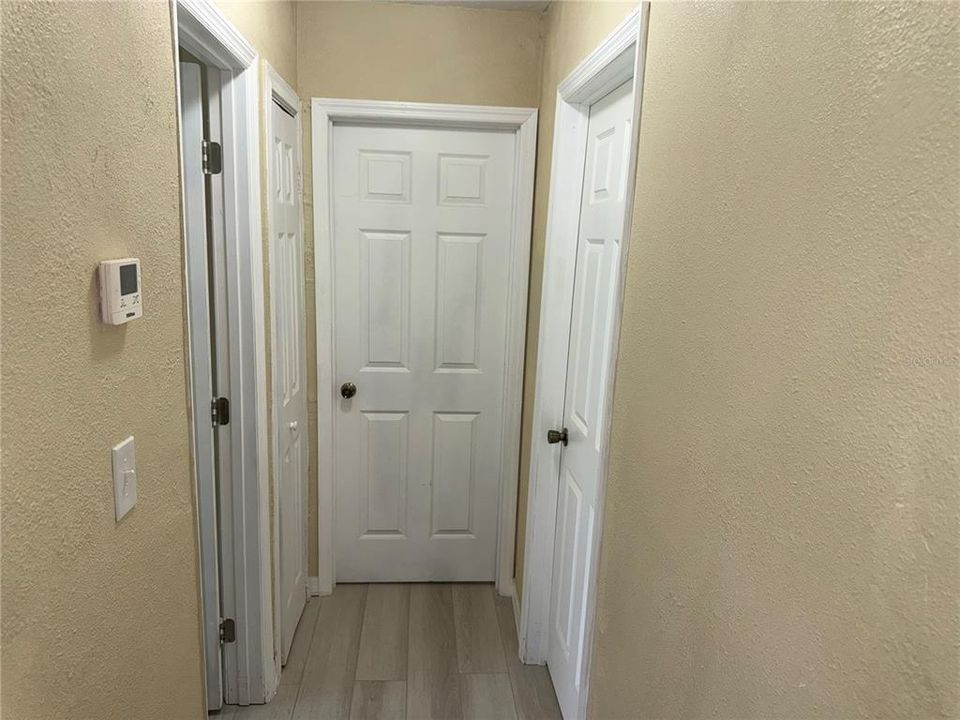 For Sale: $249,500 (2 beds, 2 baths, 1123 Square Feet)