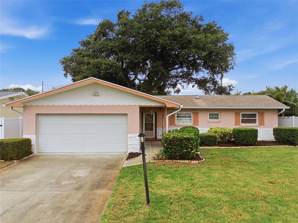 For Sale: $409,900 (3 beds, 2 baths, 1259 Square Feet)