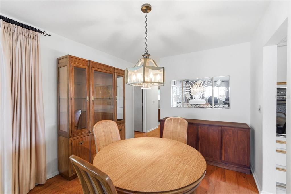 For Sale: $409,900 (3 beds, 2 baths, 1259 Square Feet)
