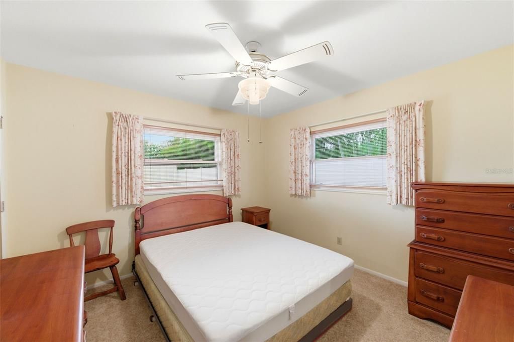 For Sale: $409,900 (3 beds, 2 baths, 1259 Square Feet)