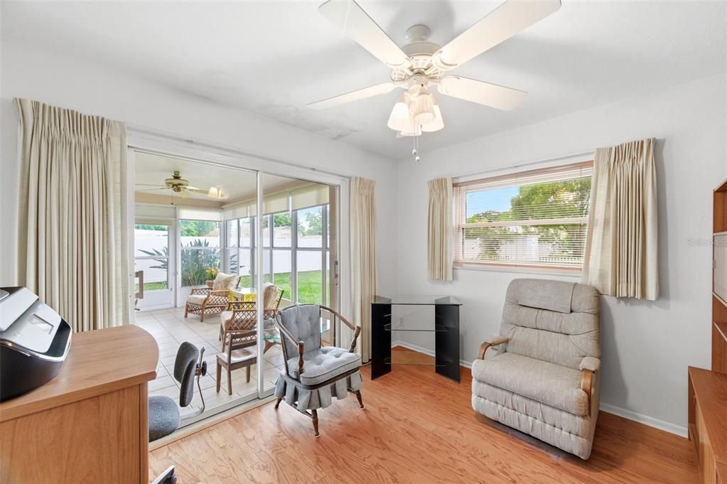 For Sale: $409,900 (3 beds, 2 baths, 1259 Square Feet)