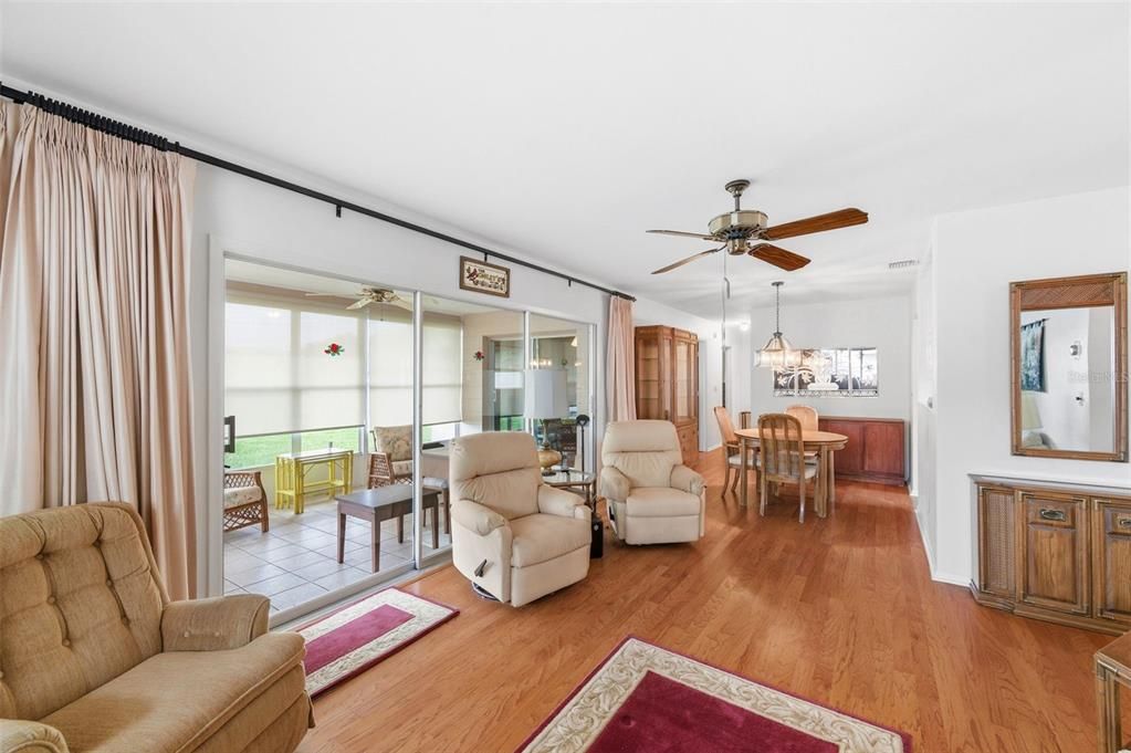 For Sale: $409,900 (3 beds, 2 baths, 1259 Square Feet)