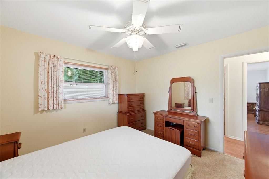 For Sale: $409,900 (3 beds, 2 baths, 1259 Square Feet)