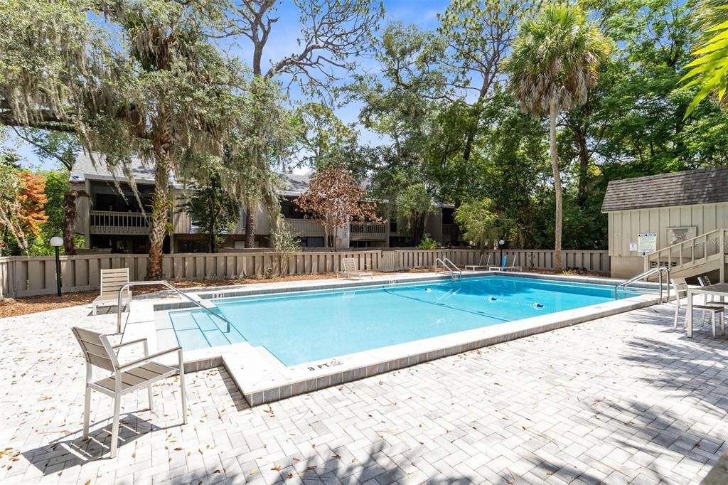 For Sale: $229,900 (2 beds, 2 baths, 1143 Square Feet)