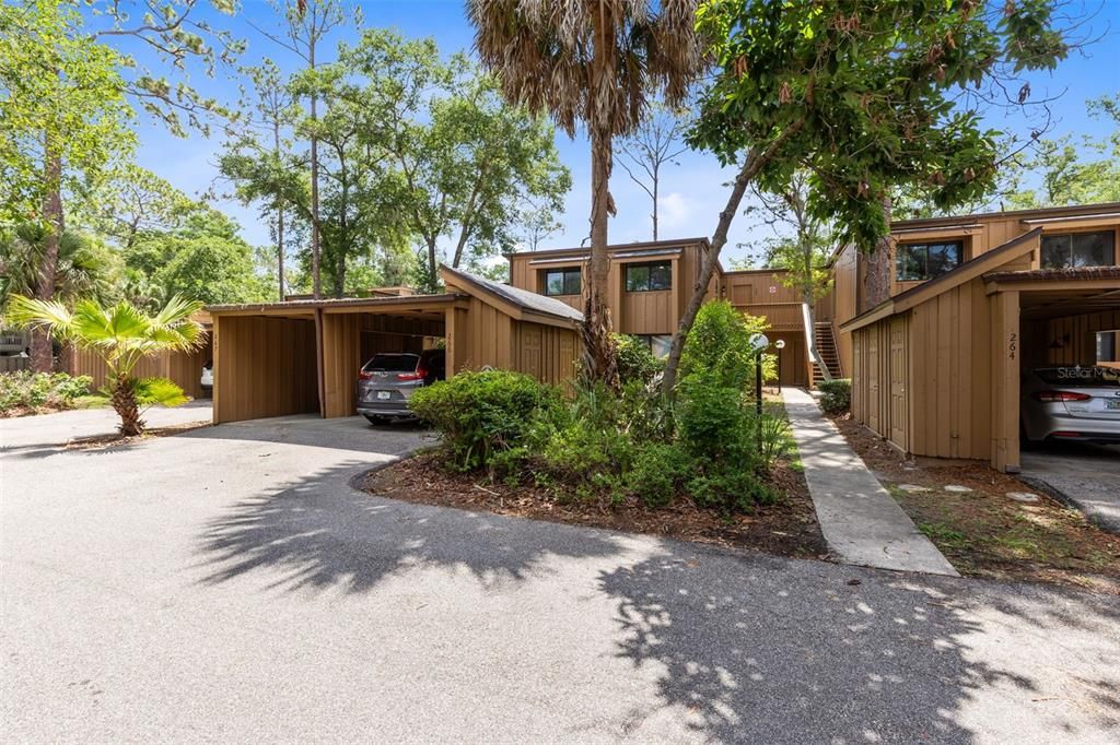 For Sale: $229,900 (2 beds, 2 baths, 1143 Square Feet)