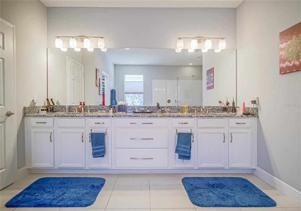 For Sale: $795,000 (4 beds, 4 baths, 2921 Square Feet)