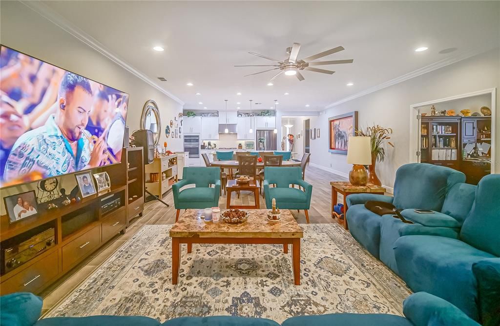 For Sale: $795,000 (4 beds, 4 baths, 2921 Square Feet)