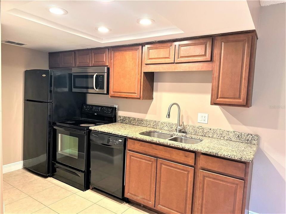For Rent: $1,650 (2 beds, 2 baths, 1048 Square Feet)
