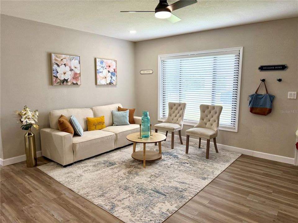 For Sale: $198,000 (3 beds, 2 baths, 800 Square Feet)