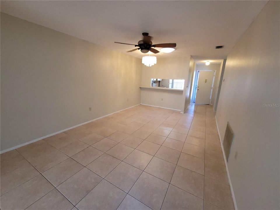For Rent: $1,375 (2 beds, 2 baths, 1008 Square Feet)