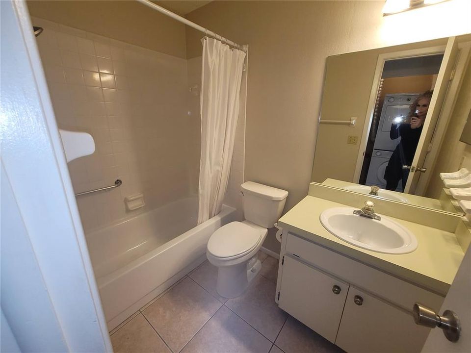 For Rent: $1,375 (2 beds, 2 baths, 1008 Square Feet)