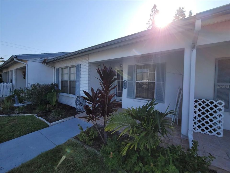 For Rent: $1,375 (2 beds, 2 baths, 1008 Square Feet)