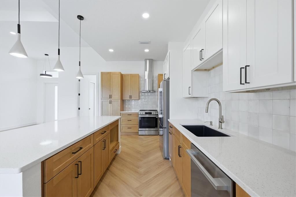 For Sale: $445,000 (4 beds, 2 baths, 1834 Square Feet)