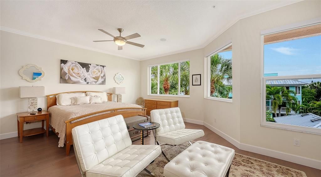 For Sale: $1,349,000 (3 beds, 3 baths, 2691 Square Feet)
