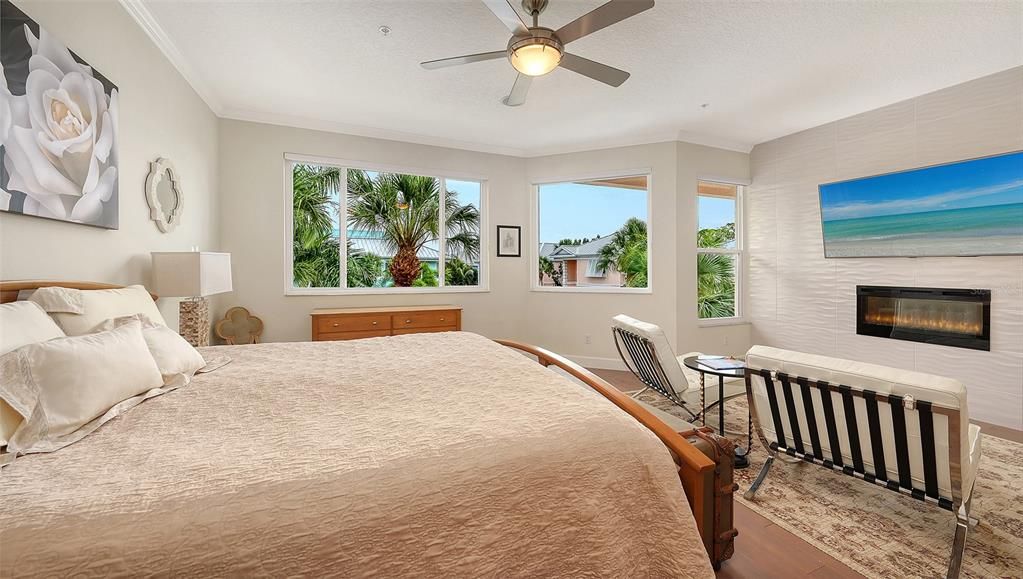 For Sale: $1,349,000 (3 beds, 3 baths, 2691 Square Feet)