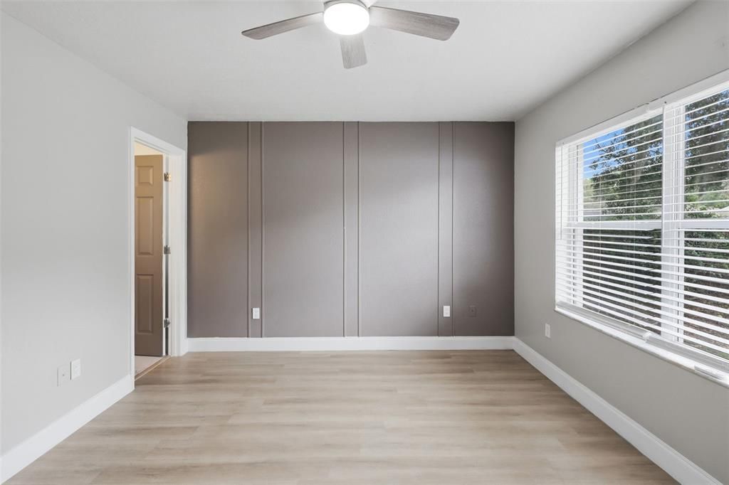 For Sale: $289,000 (3 beds, 2 baths, 1204 Square Feet)