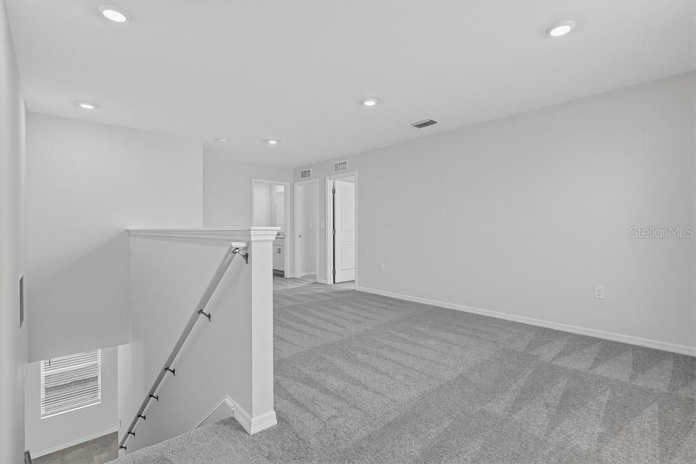 For Sale: $364,900 (4 beds, 2 baths, 2271 Square Feet)