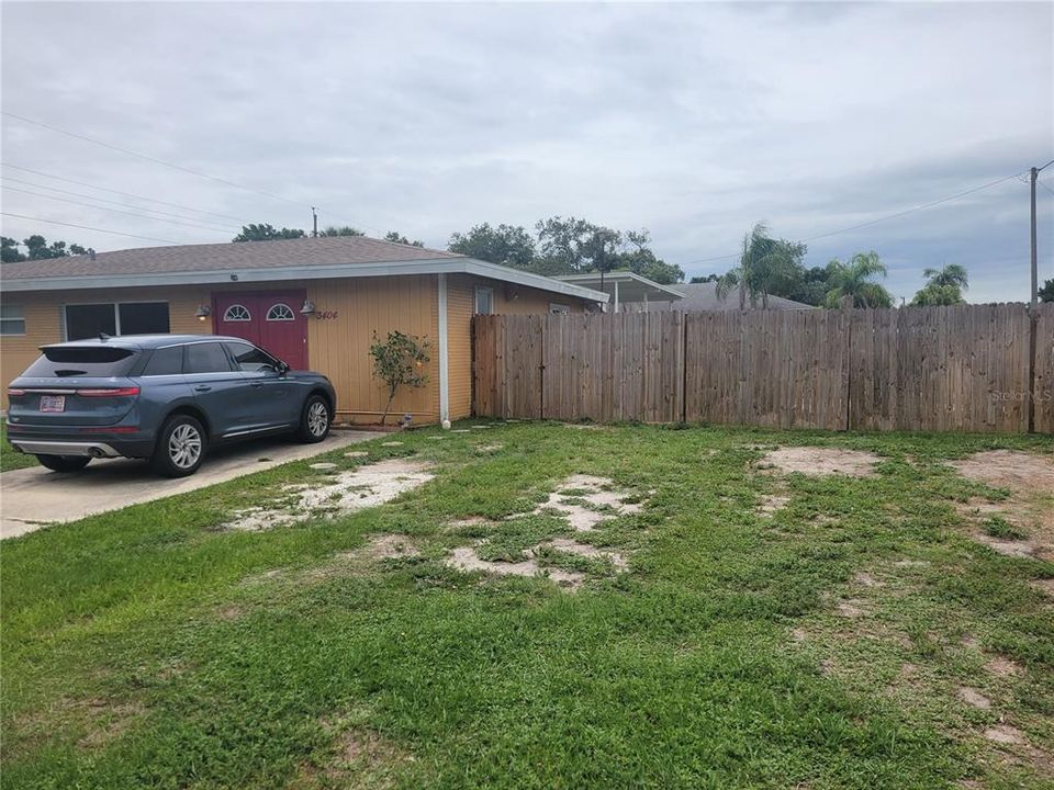 For Sale: $329,000 (3 beds, 2 baths, 1198 Square Feet)