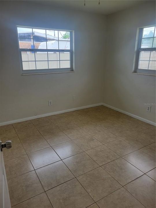 For Sale: $329,000 (3 beds, 2 baths, 1198 Square Feet)