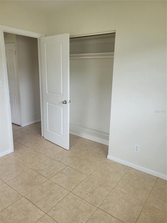 For Sale: $329,000 (3 beds, 2 baths, 1198 Square Feet)