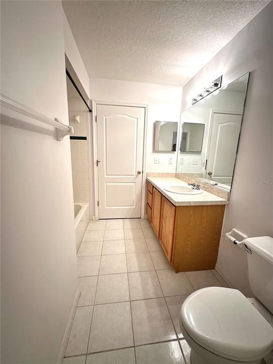 For Sale: $425,000 (3 beds, 2 baths, 2058 Square Feet)