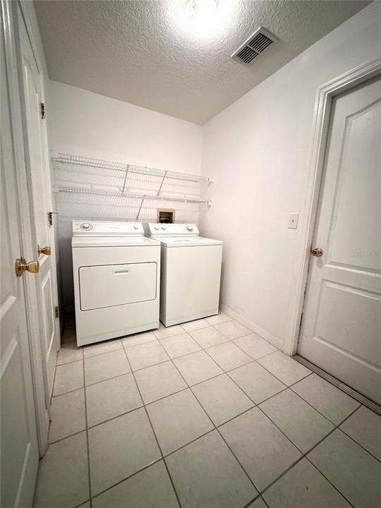 For Sale: $425,000 (3 beds, 2 baths, 2058 Square Feet)