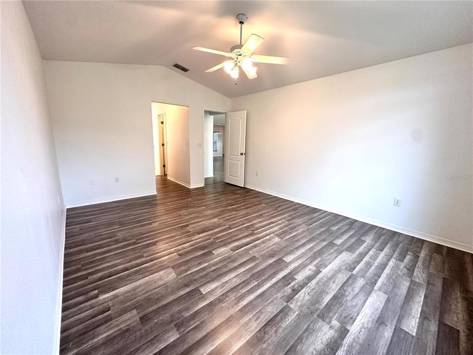 For Sale: $425,000 (3 beds, 2 baths, 2058 Square Feet)