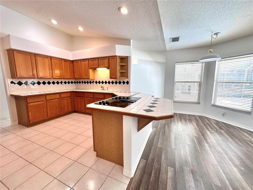 For Sale: $425,000 (3 beds, 2 baths, 2058 Square Feet)