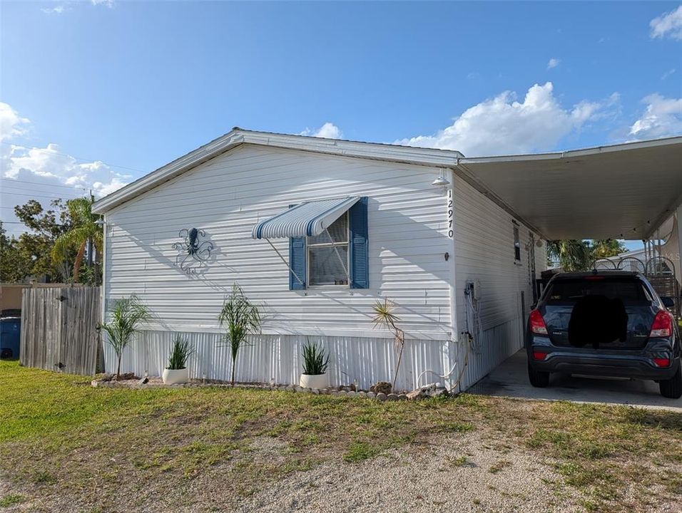 For Sale: $215,000 (3 beds, 2 baths, 960 Square Feet)