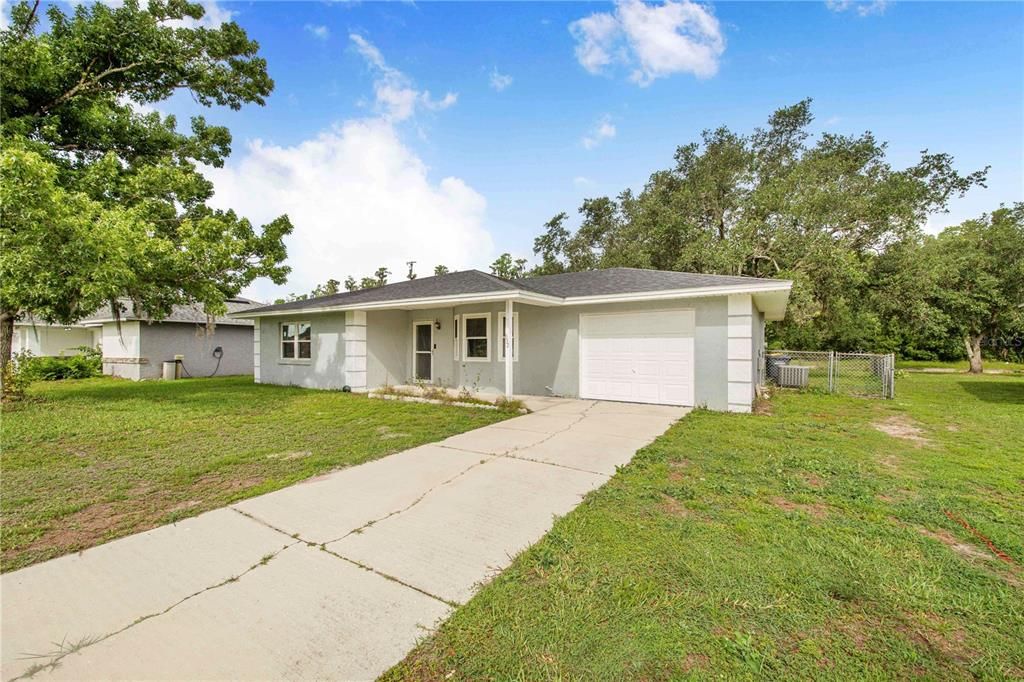 For Sale: $239,000 (2 beds, 2 baths, 1082 Square Feet)