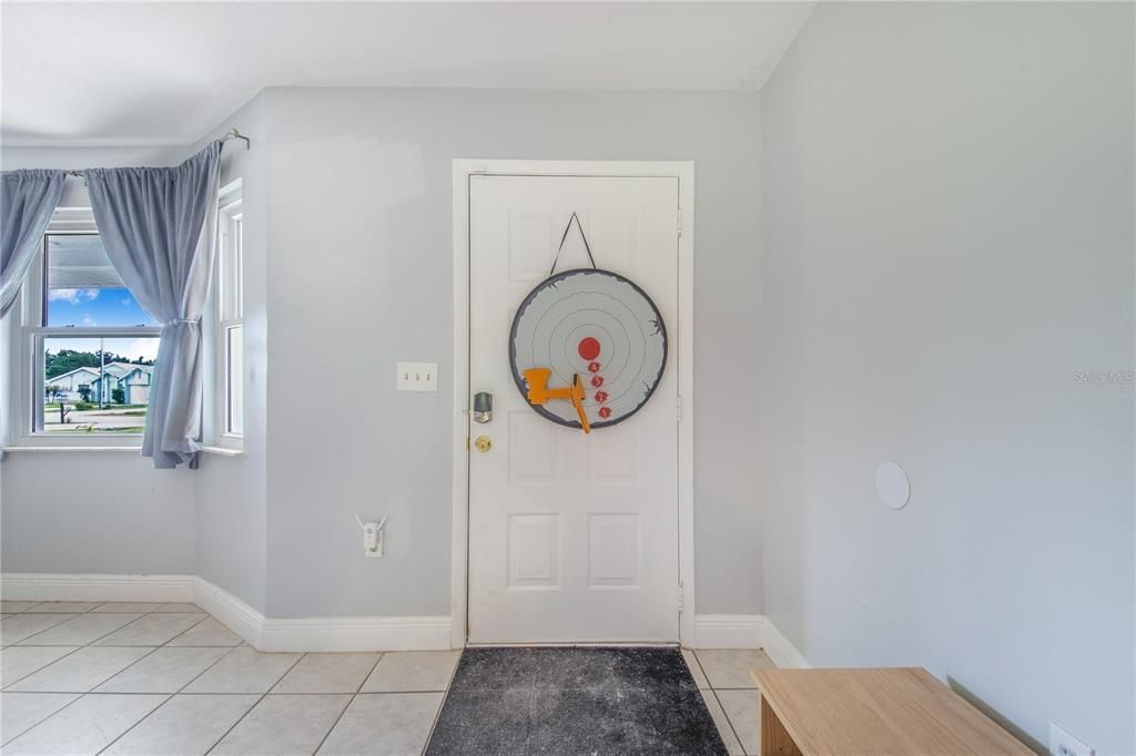 For Sale: $239,000 (2 beds, 2 baths, 1082 Square Feet)