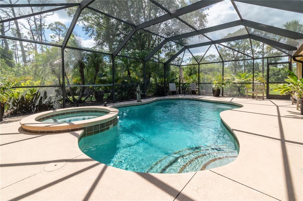 For Sale: $500,000 (3 beds, 2 baths, 2040 Square Feet)