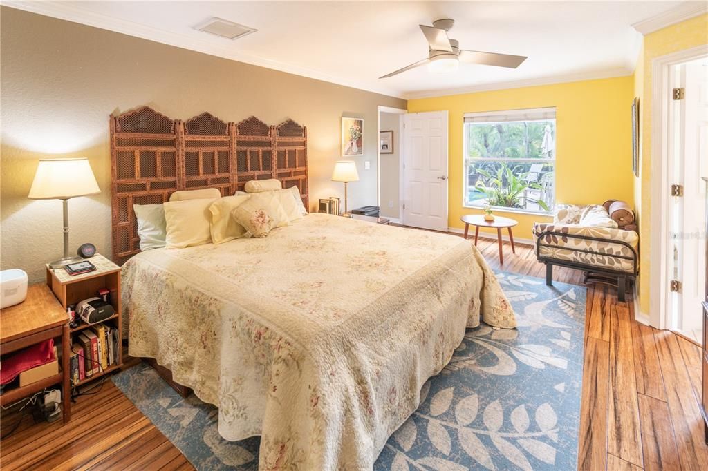 For Sale: $500,000 (3 beds, 2 baths, 2040 Square Feet)