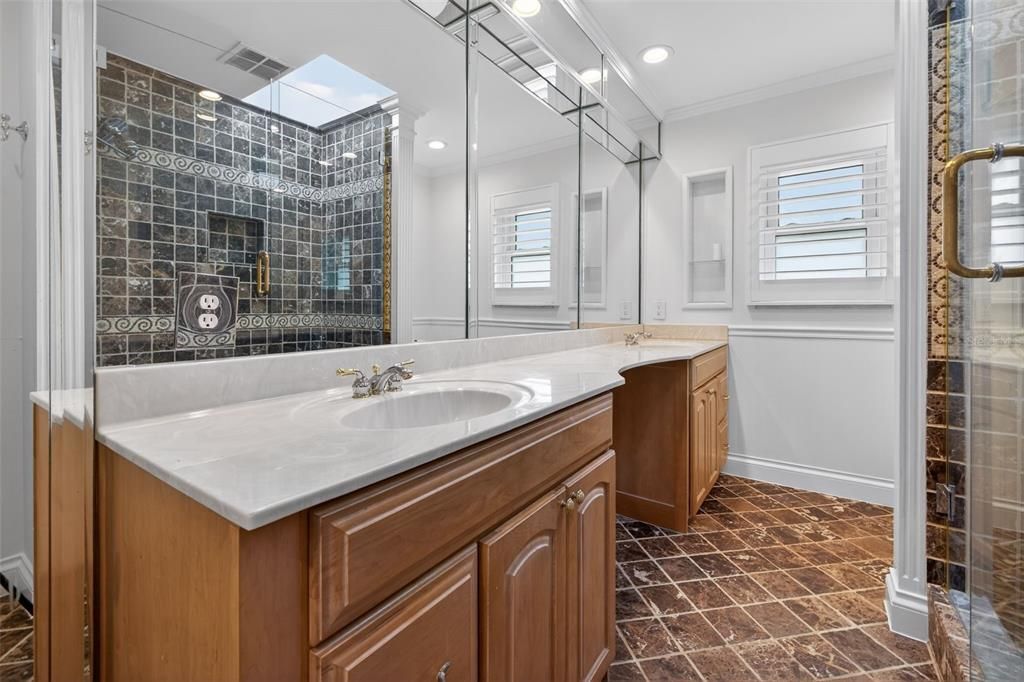 For Sale: $1,198,000 (4 beds, 2 baths, 2853 Square Feet)