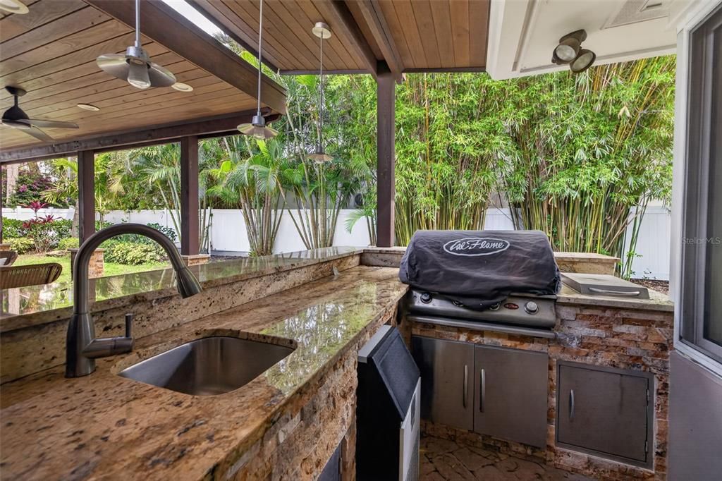 For Sale: $1,198,000 (4 beds, 2 baths, 2853 Square Feet)