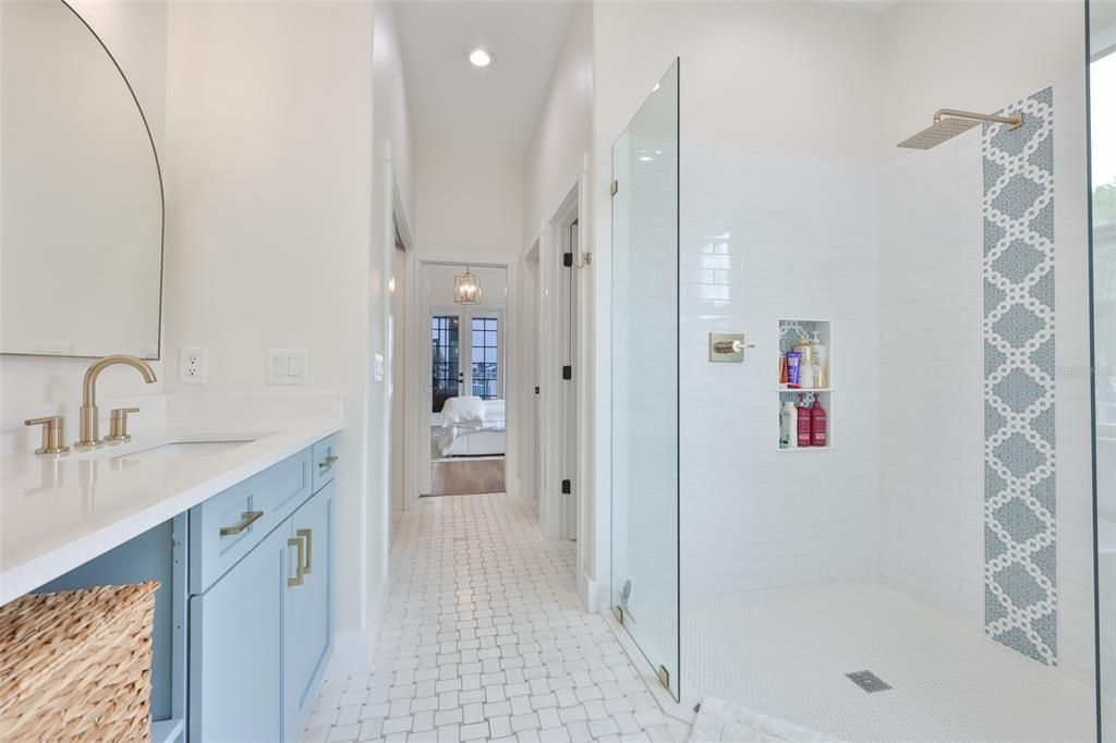 For Sale: $734,000 (3 beds, 2 baths, 2104 Square Feet)