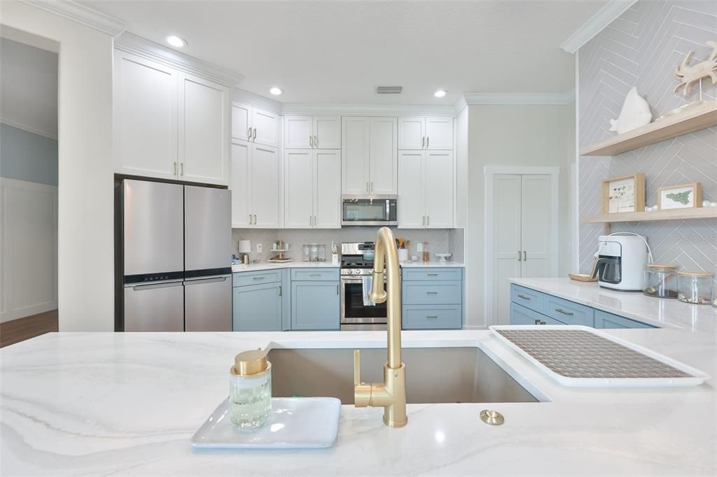 For Sale: $734,000 (3 beds, 2 baths, 2104 Square Feet)