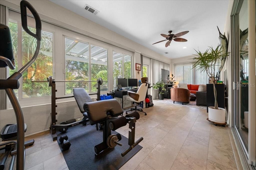 For Sale: $300,000 (2 beds, 2 baths, 1596 Square Feet)