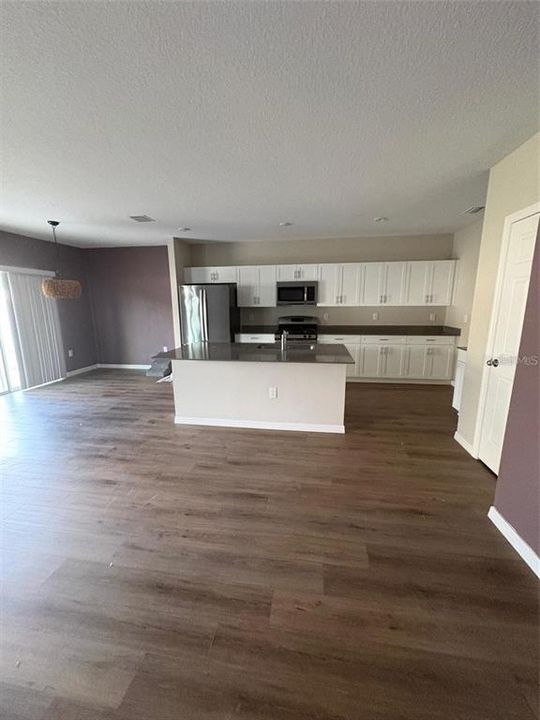 For Sale: $379,900 (4 beds, 2 baths, 2226 Square Feet)
