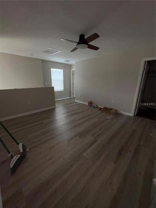 For Sale: $379,900 (4 beds, 2 baths, 2226 Square Feet)