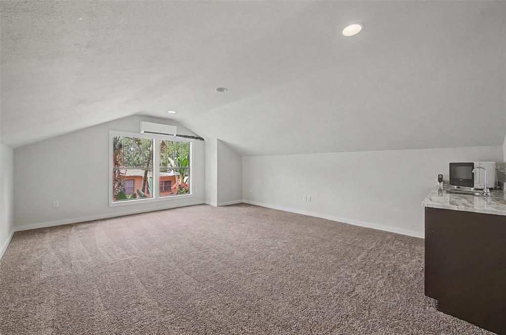 En Venta: $959,000 (4 camas, 3 baños, 2293 Pies cuadrados)