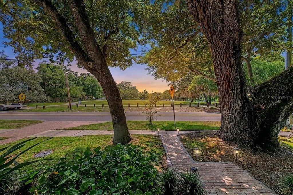 En Venta: $959,000 (4 camas, 3 baños, 2293 Pies cuadrados)