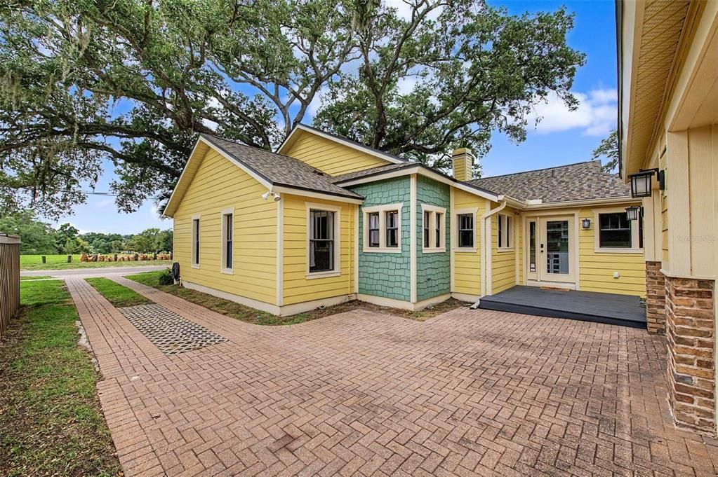 En Venta: $959,000 (4 camas, 3 baños, 2293 Pies cuadrados)