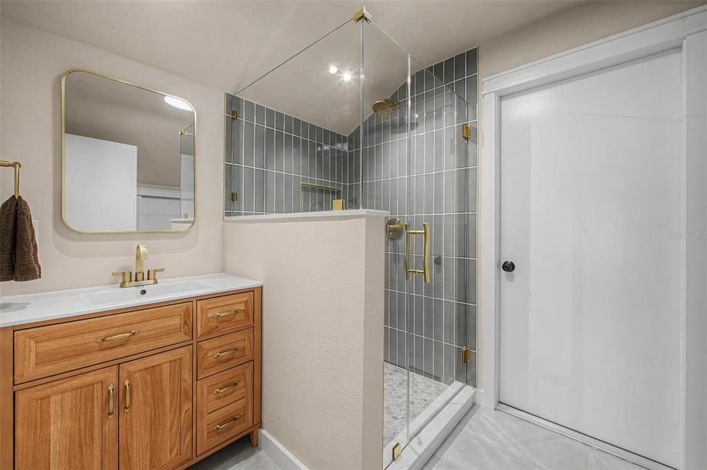 En Venta: $959,000 (4 camas, 3 baños, 2293 Pies cuadrados)
