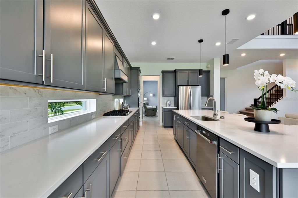 For Sale: $849,000 (4 beds, 4 baths, 4288 Square Feet)