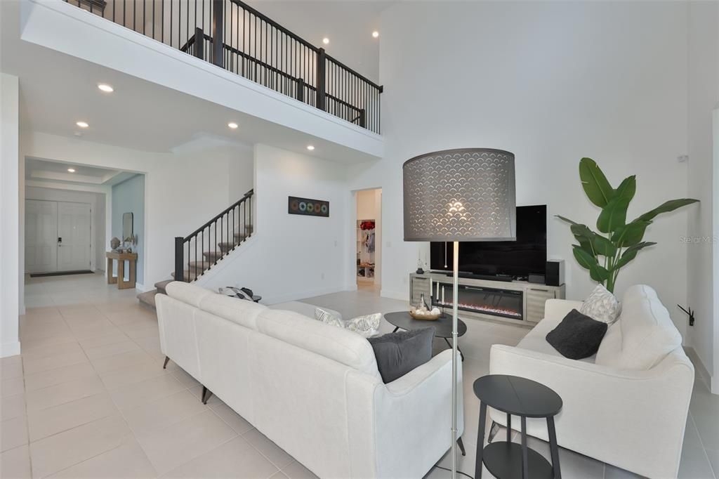 For Sale: $849,000 (4 beds, 4 baths, 4288 Square Feet)