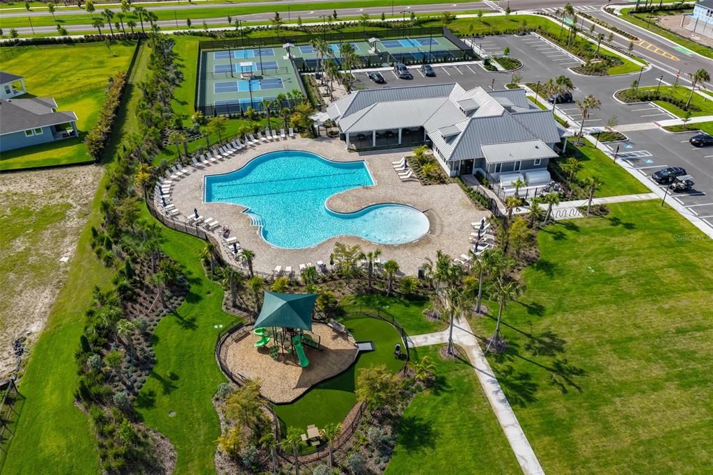 For Sale: $849,000 (4 beds, 4 baths, 4288 Square Feet)